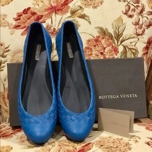 🔥SOLD🔥  Bottega Veneta woven calfskin flats NEW. 🔥SOLD🔥